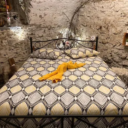 The Old Cellar * Locarno