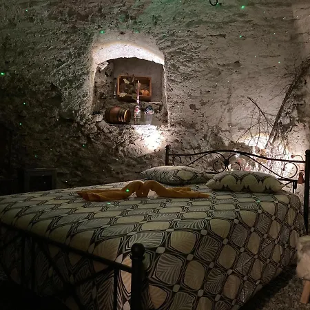 بيت ضيافة The Old Cellar